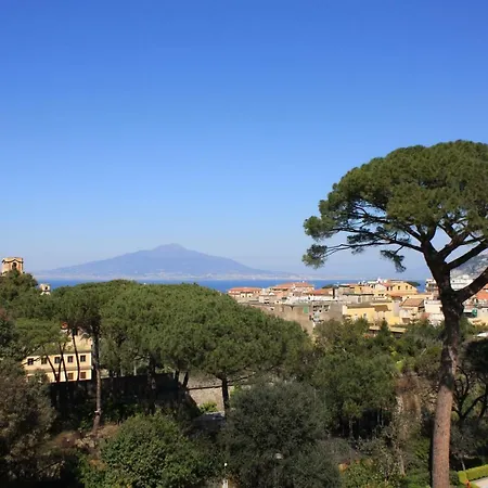 Appartement Casa Bice Amazing View Of Vesuvius à Sorrente Extérieur photo