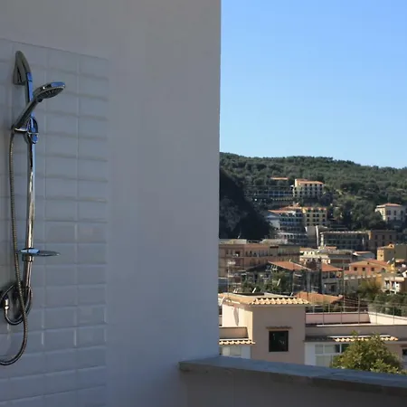 Appartement Casa Bice Amazing View Of Vesuvius à Sorrente Extérieur photo